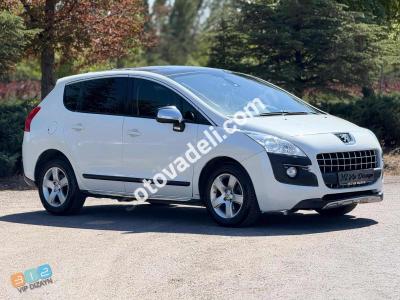 Peugeot 3008 2011 1.6 e-HDi Allure