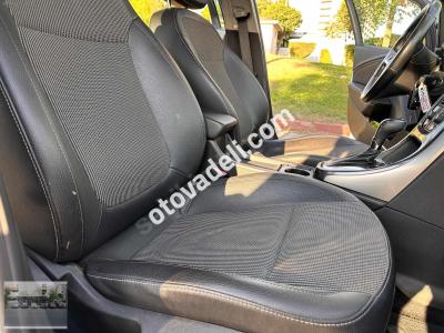 Opel Astra 2011 1.6 Cosmo