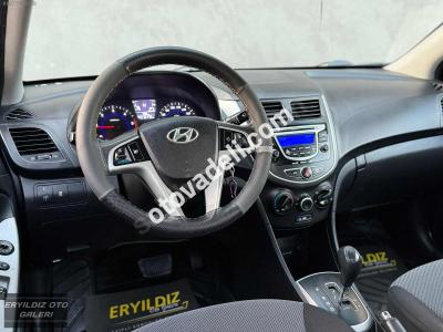 Hyundai Accent Blue 2013 1.6 CRDI Mode