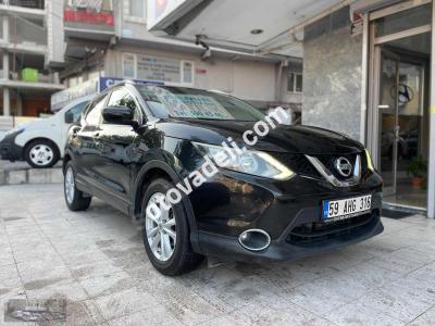 Nissan Qashqai 2015 1.6 dCi Sky Pack