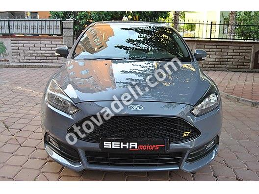 Ford - Focus - 2.0 - ST