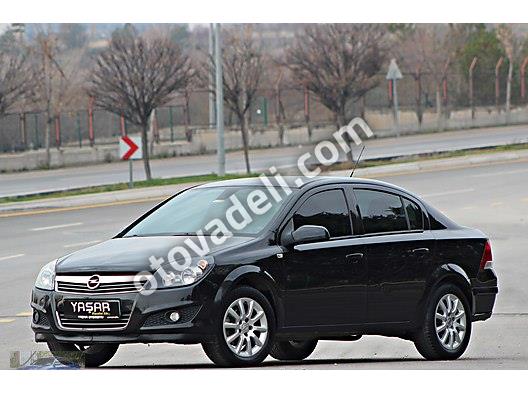 Opel - Astra - 1.6 - Enjoy Plu