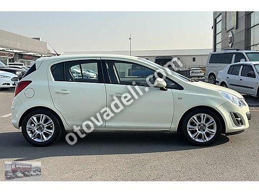 Opel - Corsa - 1.4 Twinport - Enjoy