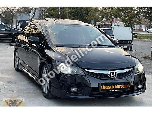 Honda - Civic - 1.6i VTEC - Elegance